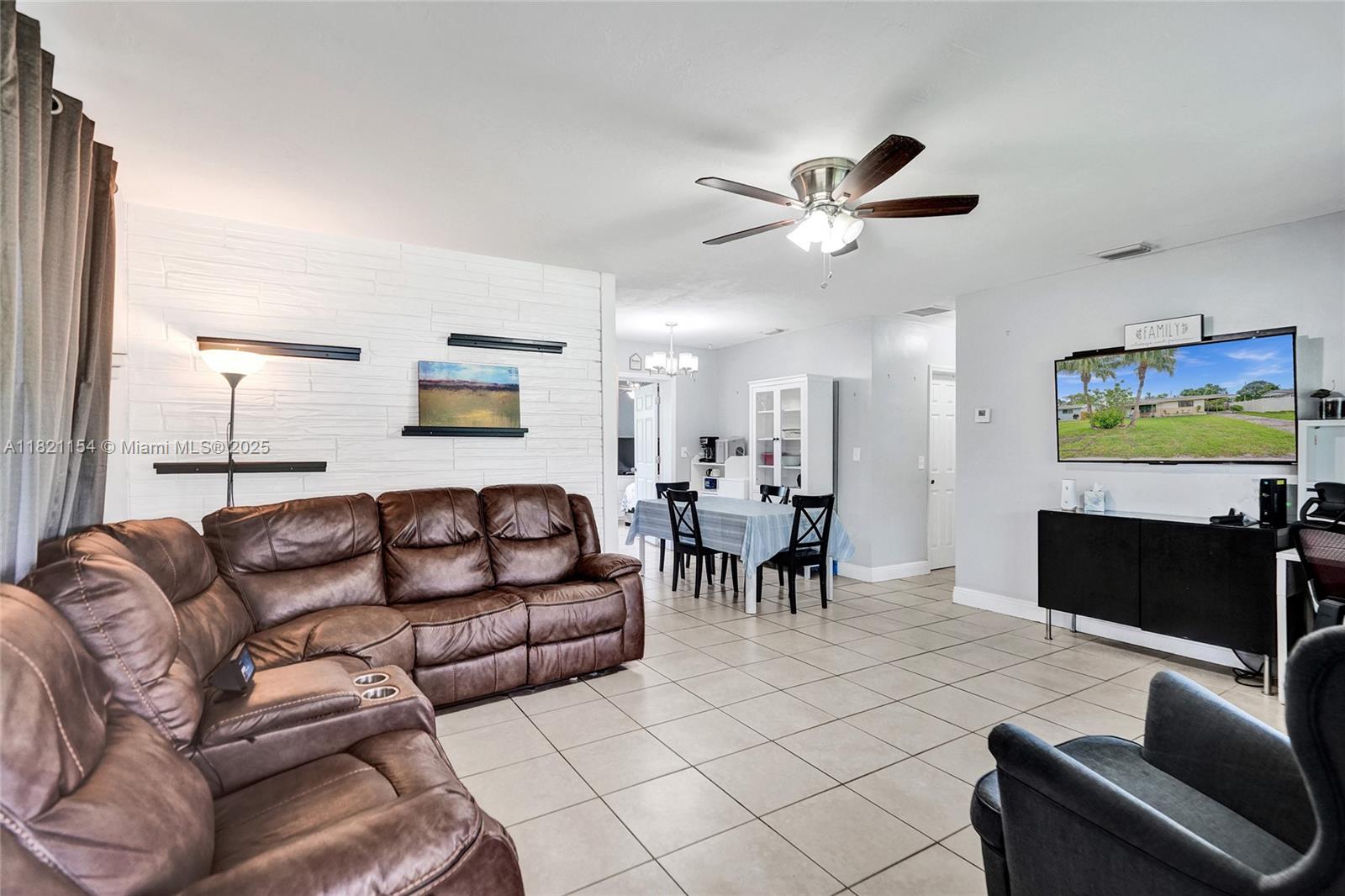 MIRAMAR SEC 5 - Residential