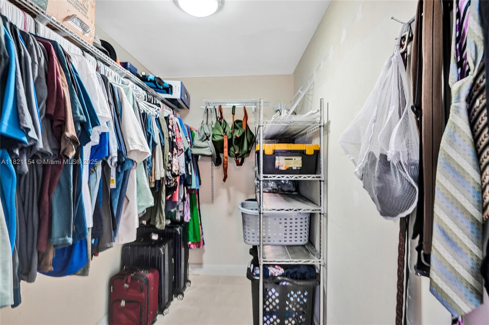 MIRAMAR SEC 5 - Residential