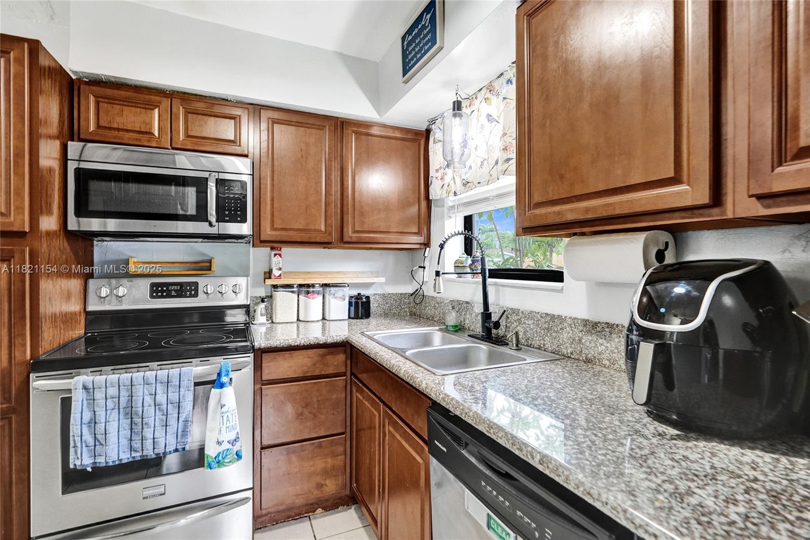 MIRAMAR SEC 5 - Residential