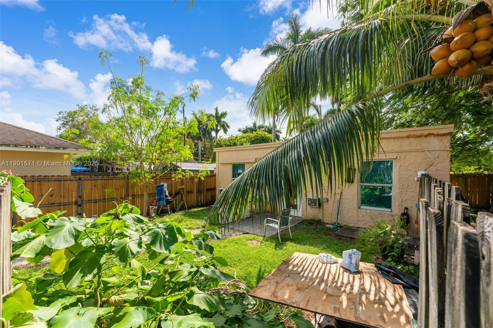 PONCE DE LEON - Residential