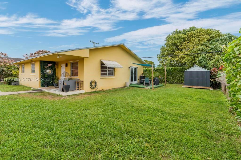 BREEZY ACRES - Residential Income