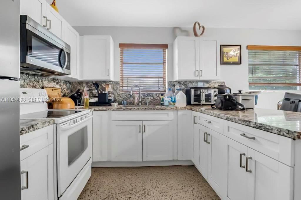 BREEZY ACRES - Residential Income