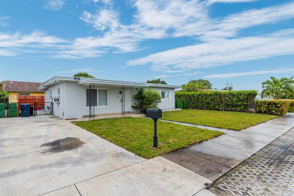 BREEZY ACRES - Residential Income