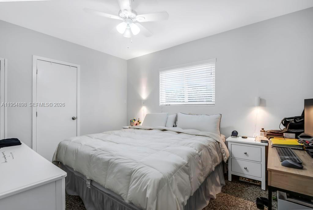 BREEZY ACRES - Residential Income