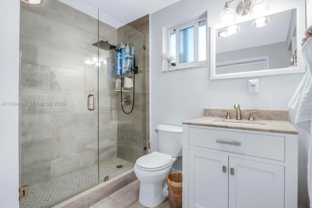 BREEZY ACRES - Residential Income