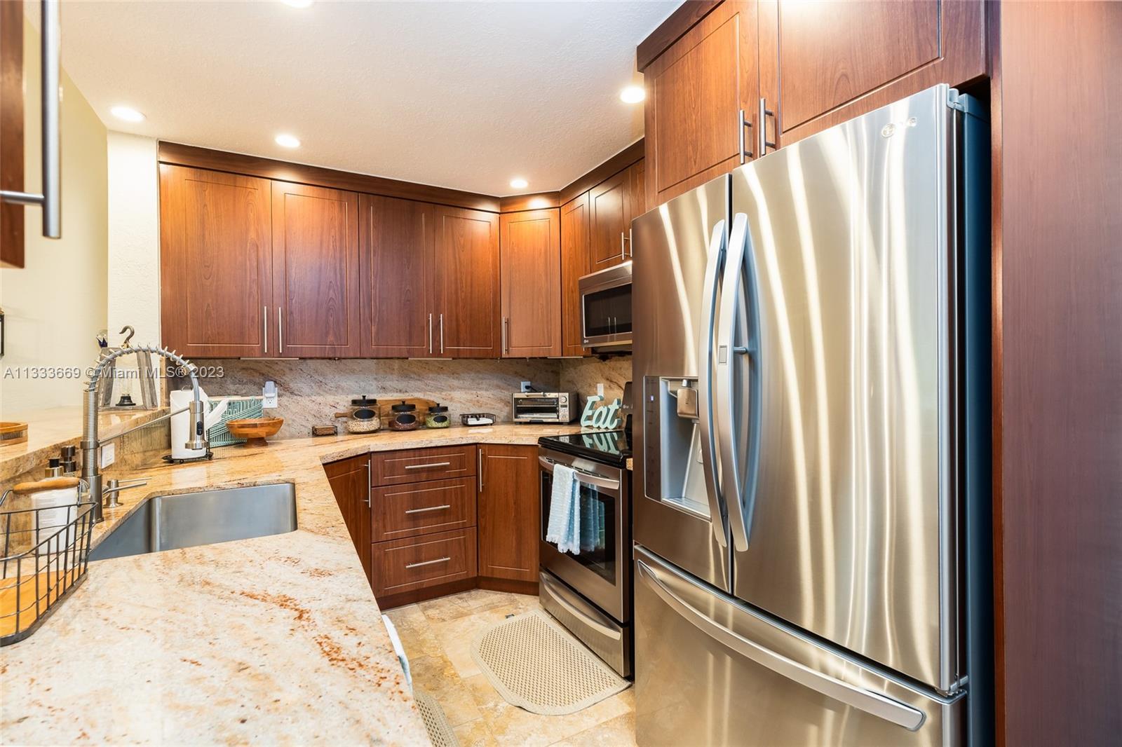 Photo 4 of 46 of 9828 Mariners Ave 9828 townhome