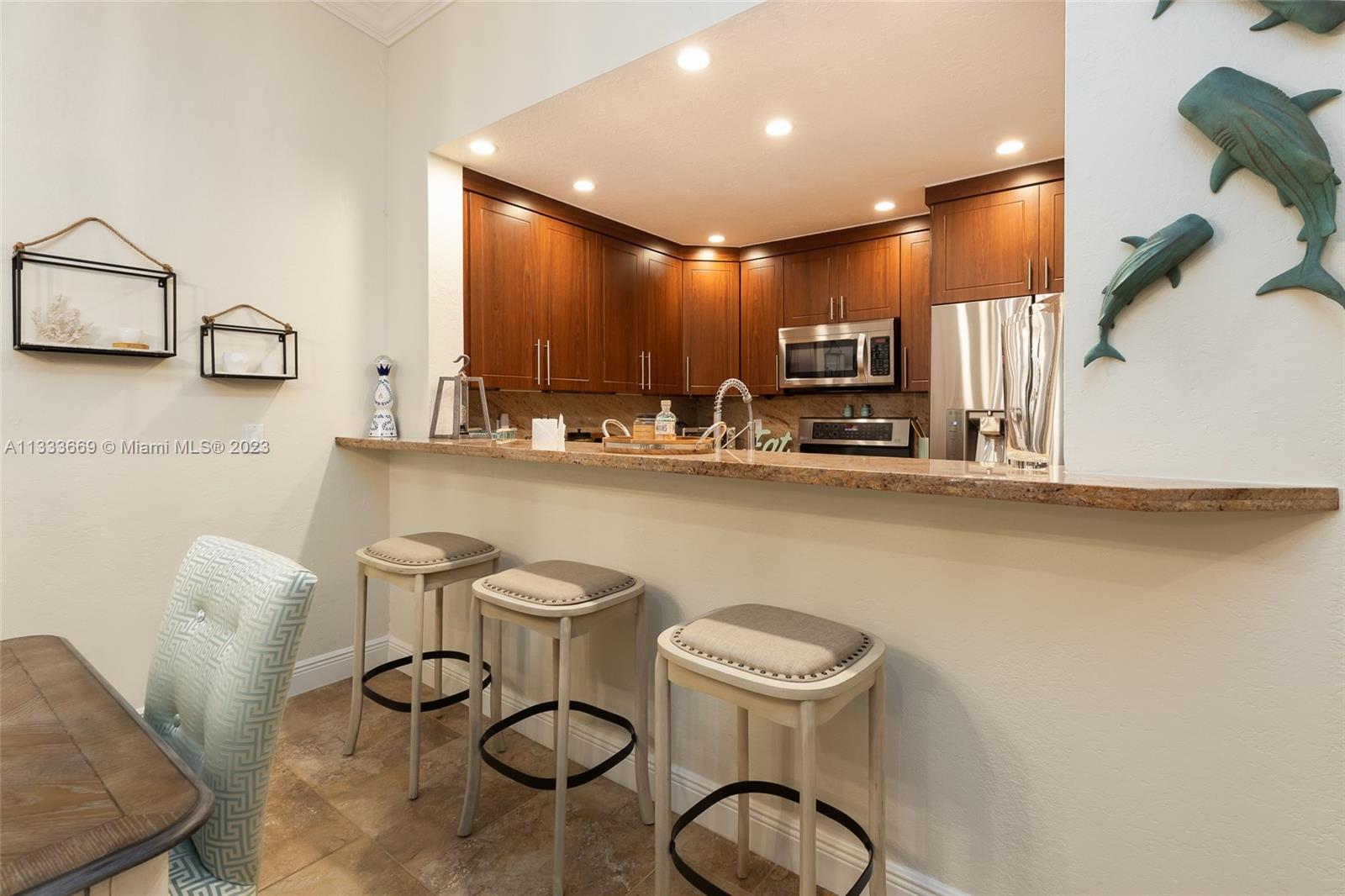 Photo 5 of 46 of 9828 Mariners Ave 9828 townhome