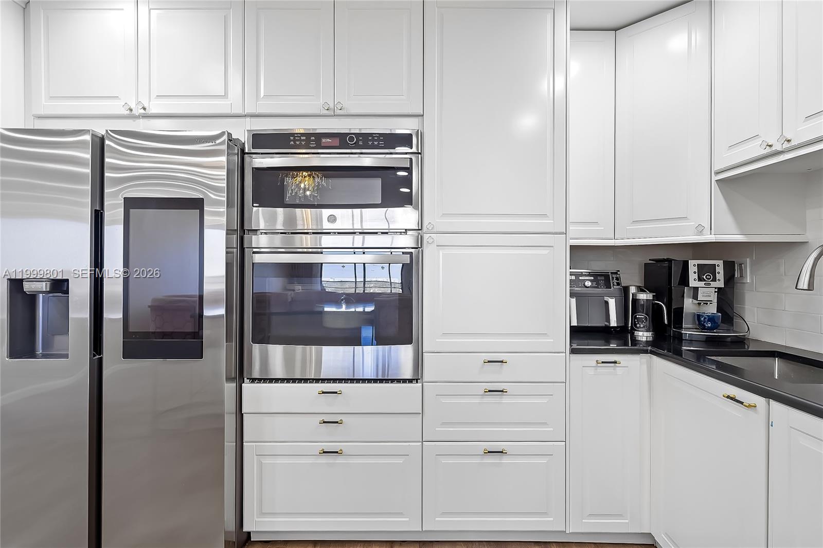 600 Three Islands Blvd 604