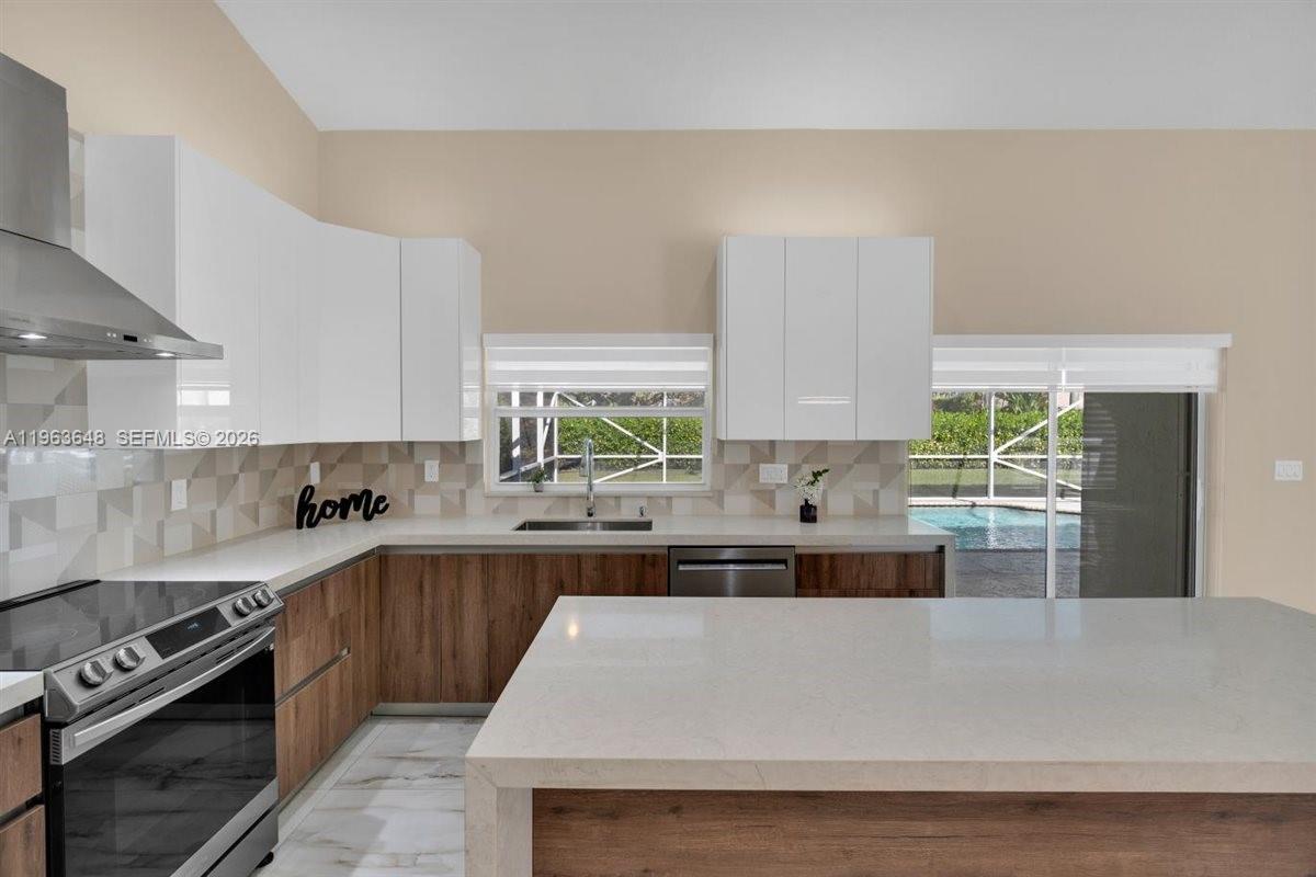 BROOKSIDE - Residential