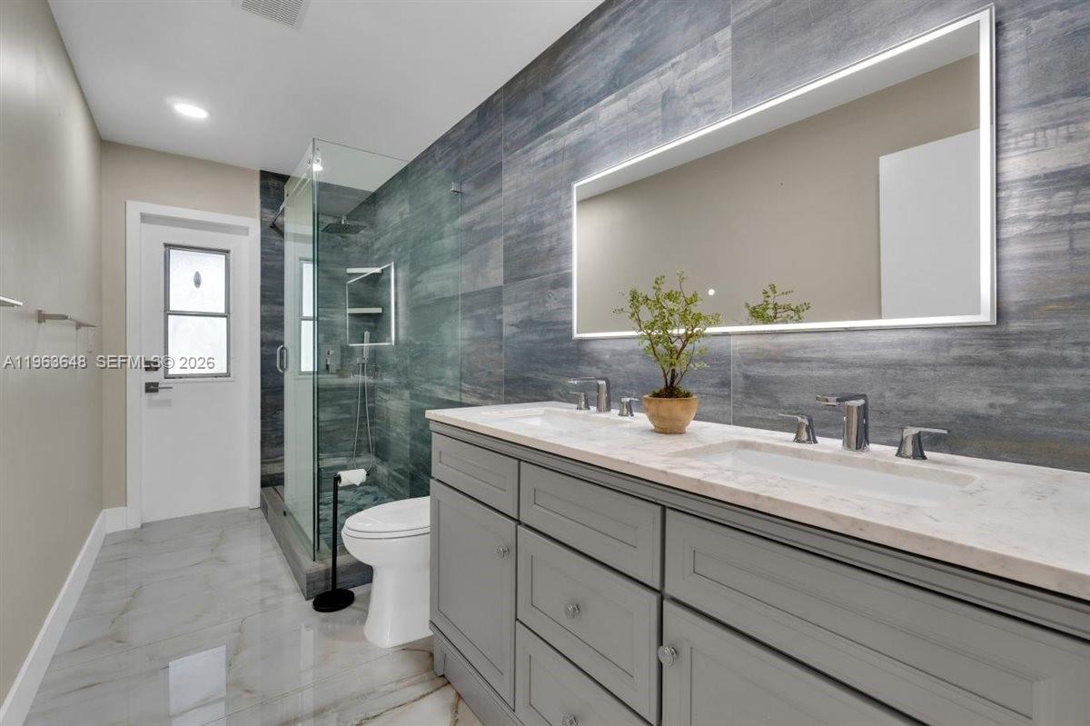 BROOKSIDE - Residential