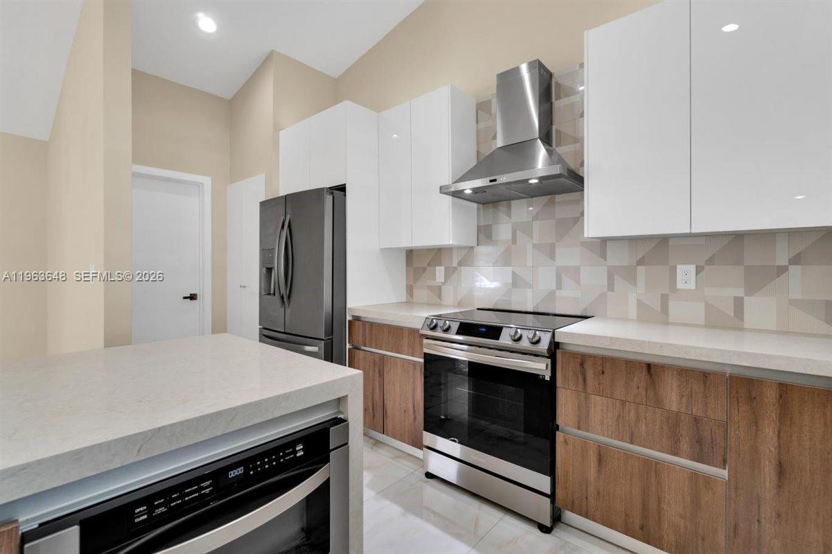 BROOKSIDE - Residential