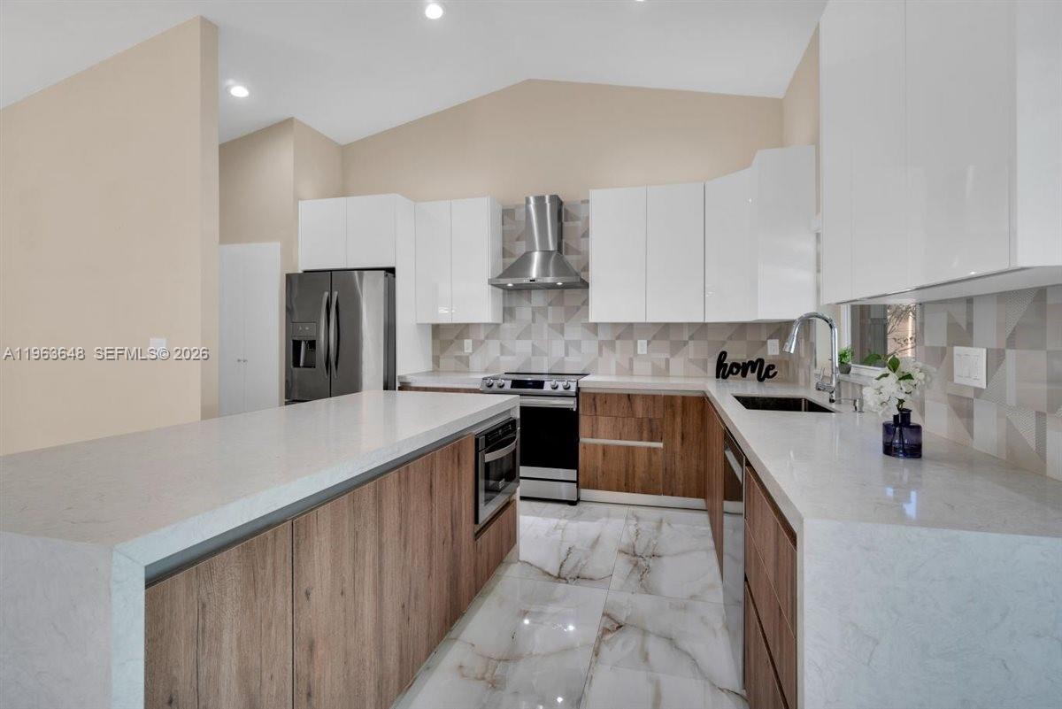 BROOKSIDE - Residential