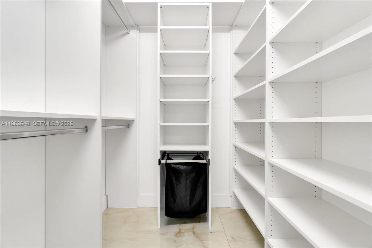 BROOKSIDE - Residential