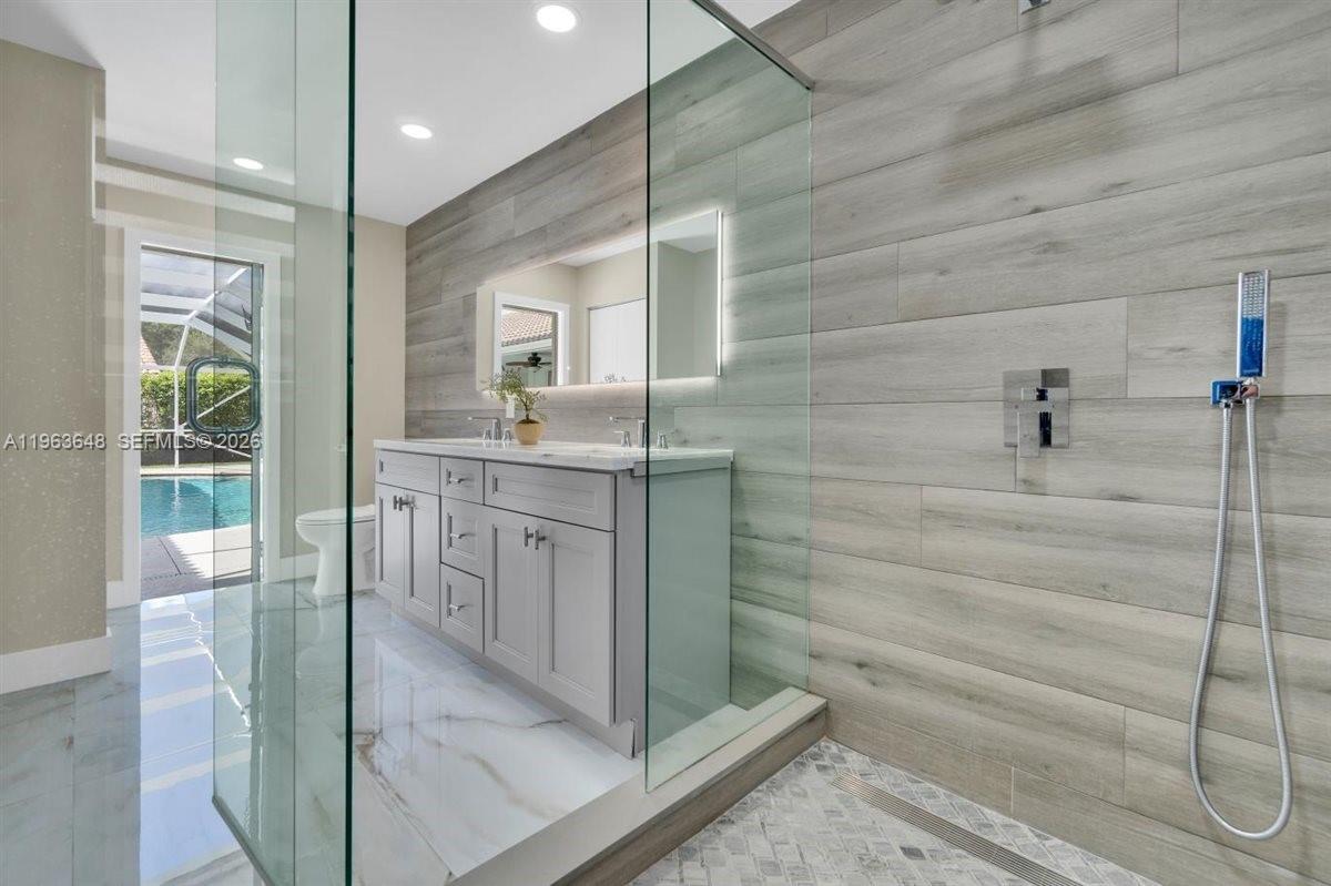 BROOKSIDE - Residential