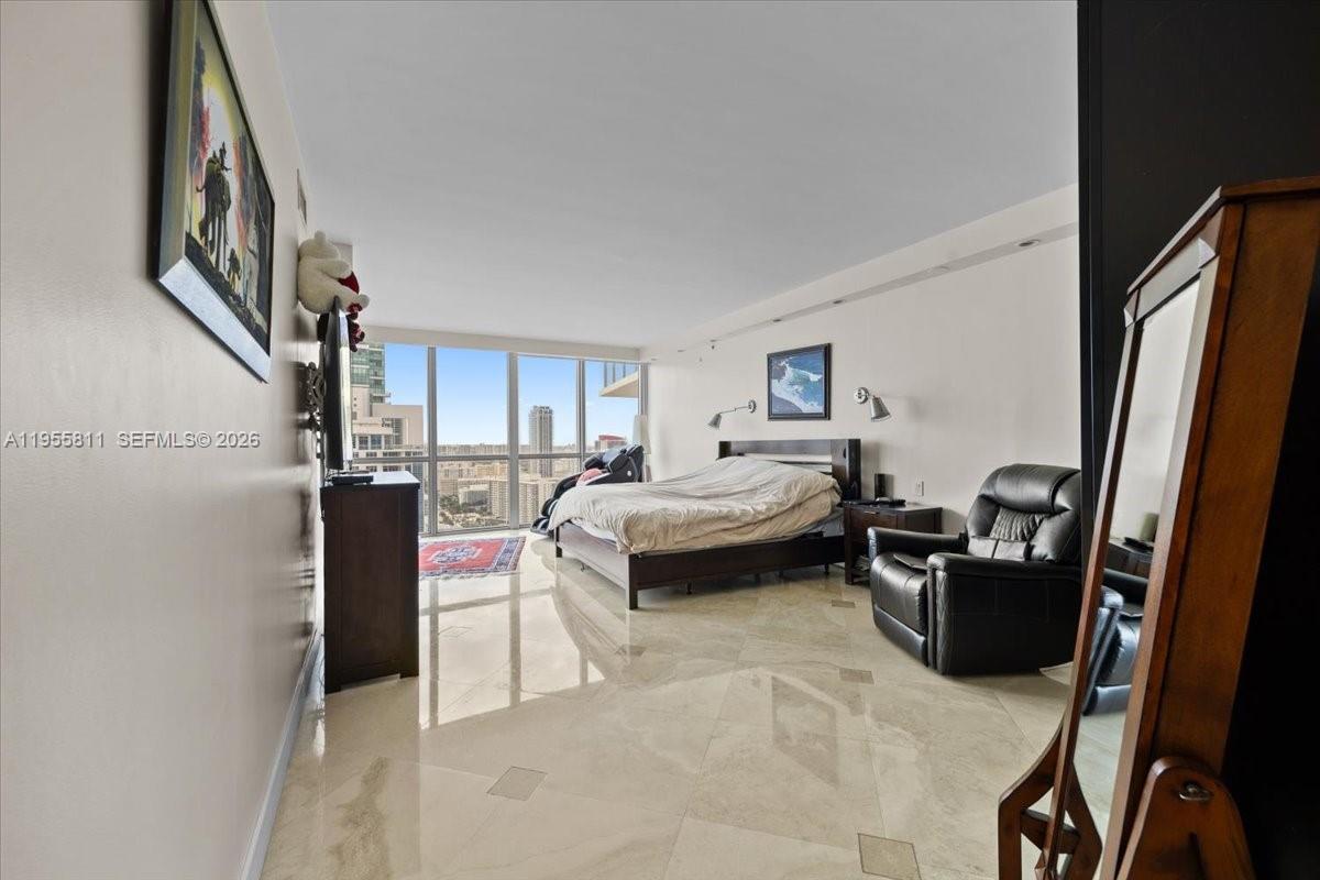 OCEAN PALMS CONDO - Residential