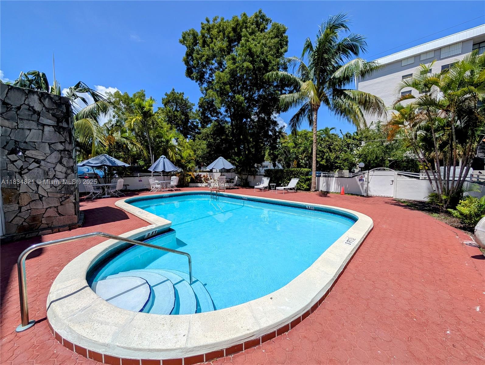 THE ATRIUM CONDO - Residential