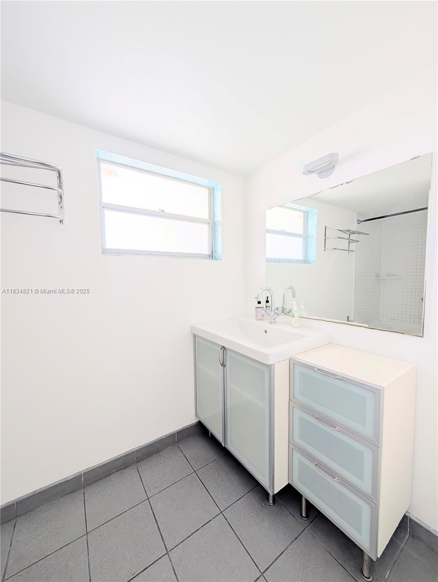 THE ATRIUM CONDO - Residential