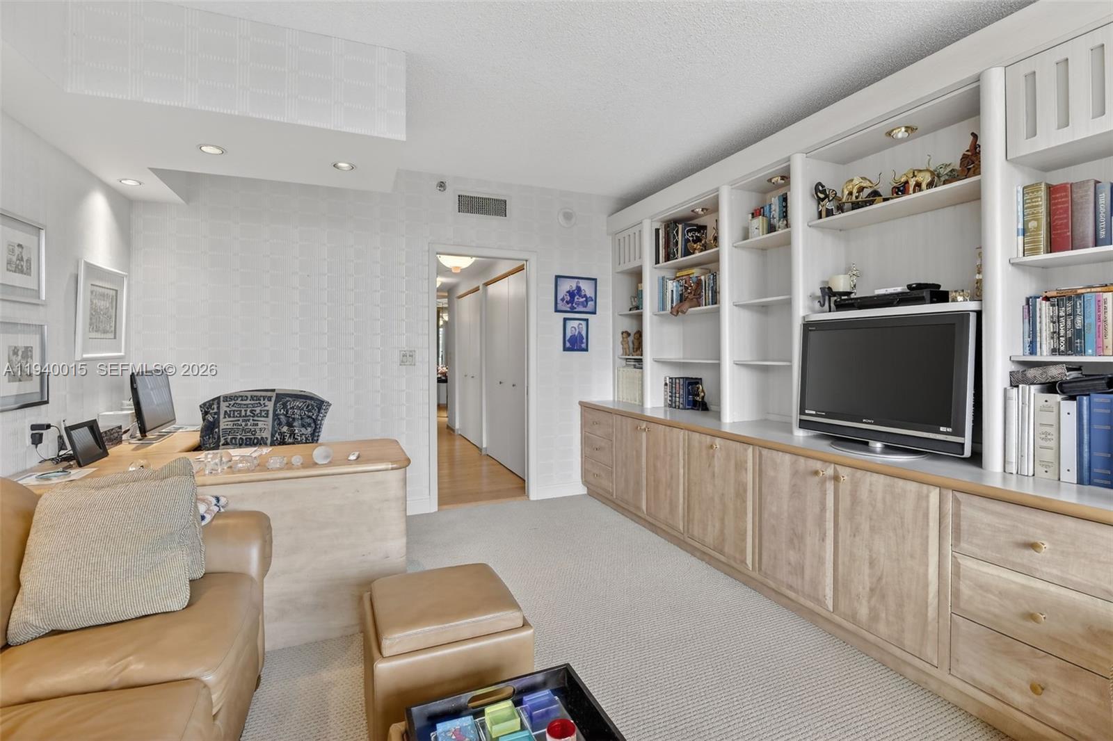 3000 ISL BLVD WILLIAMS IS - Residential