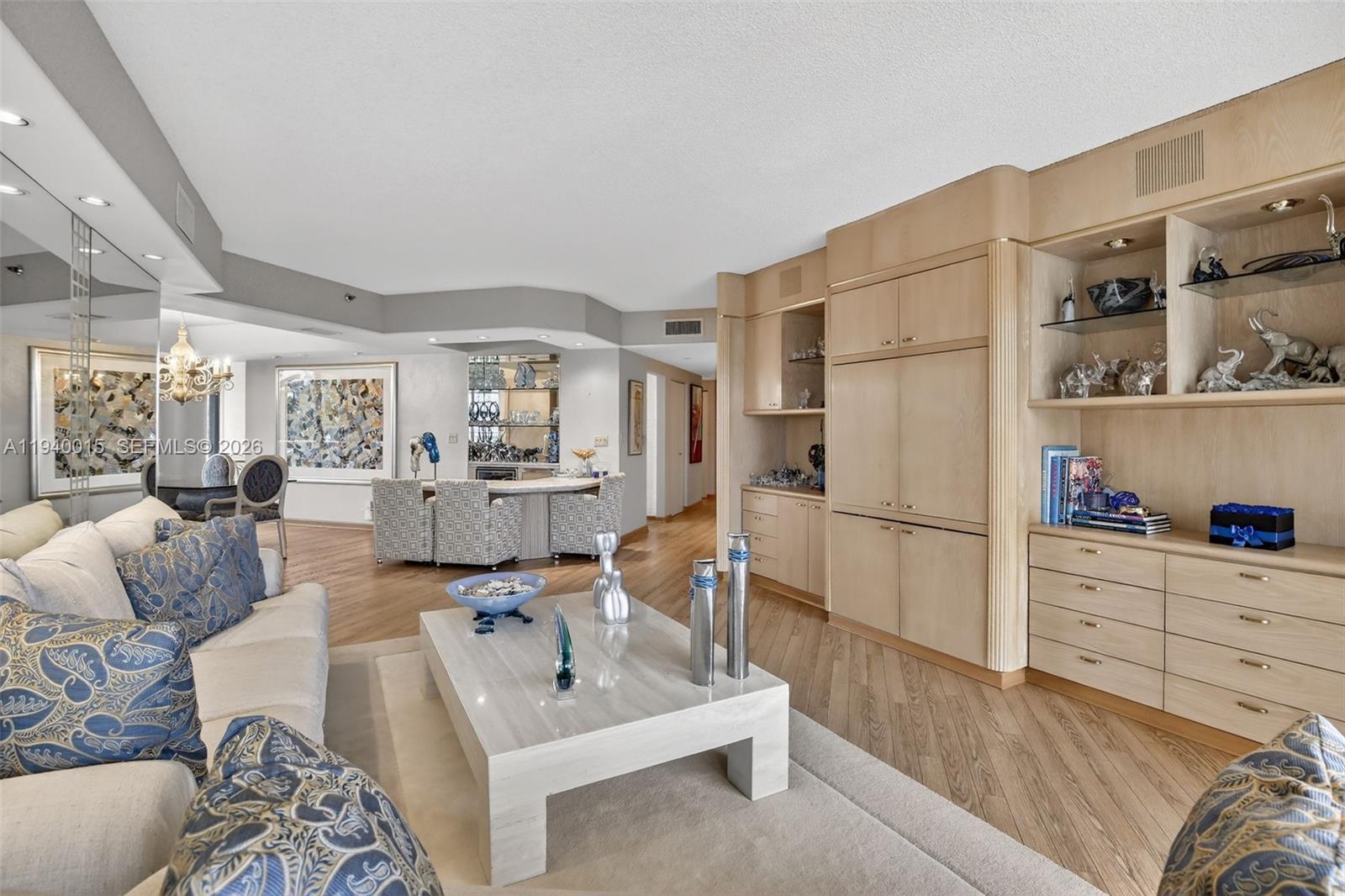 3000 ISL BLVD WILLIAMS IS - Residential