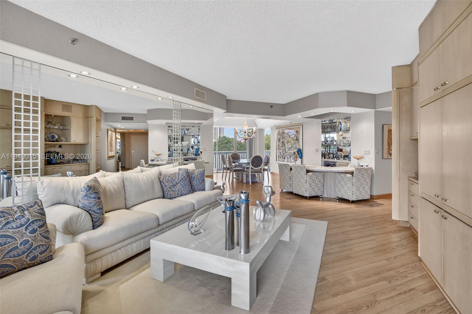 3000 ISL BLVD WILLIAMS IS - Residential