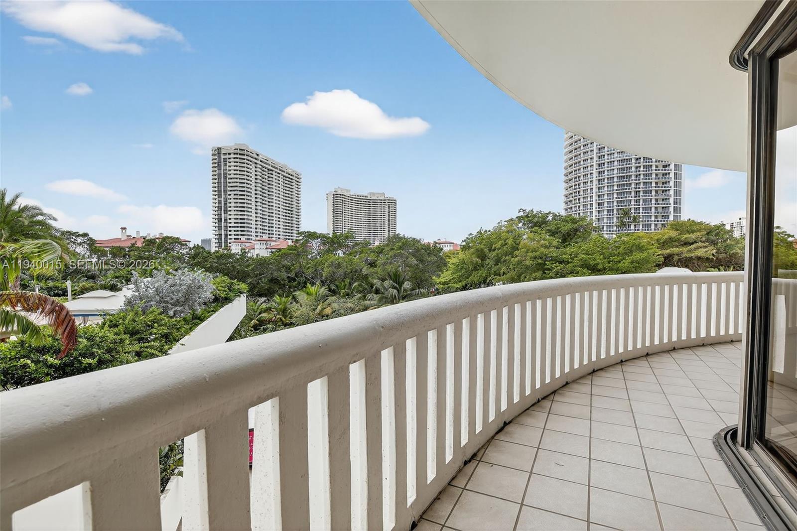 3000 ISL BLVD WILLIAMS IS - Residential