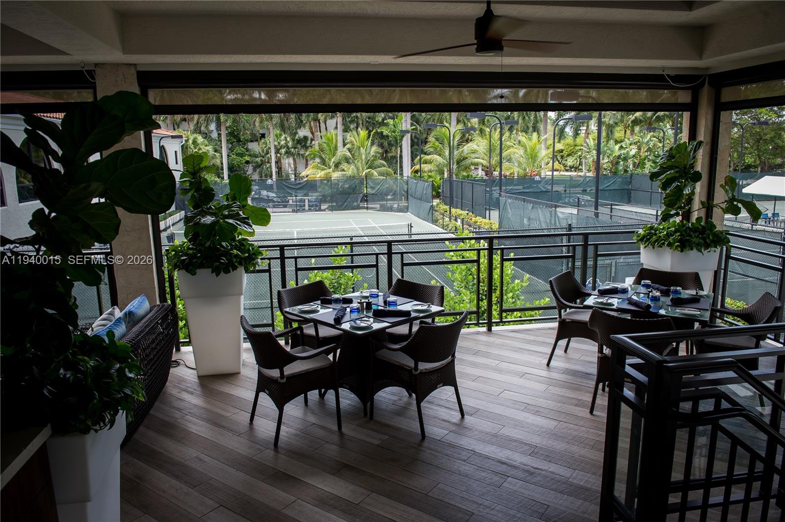 3000 ISL BLVD WILLIAMS IS - Residential