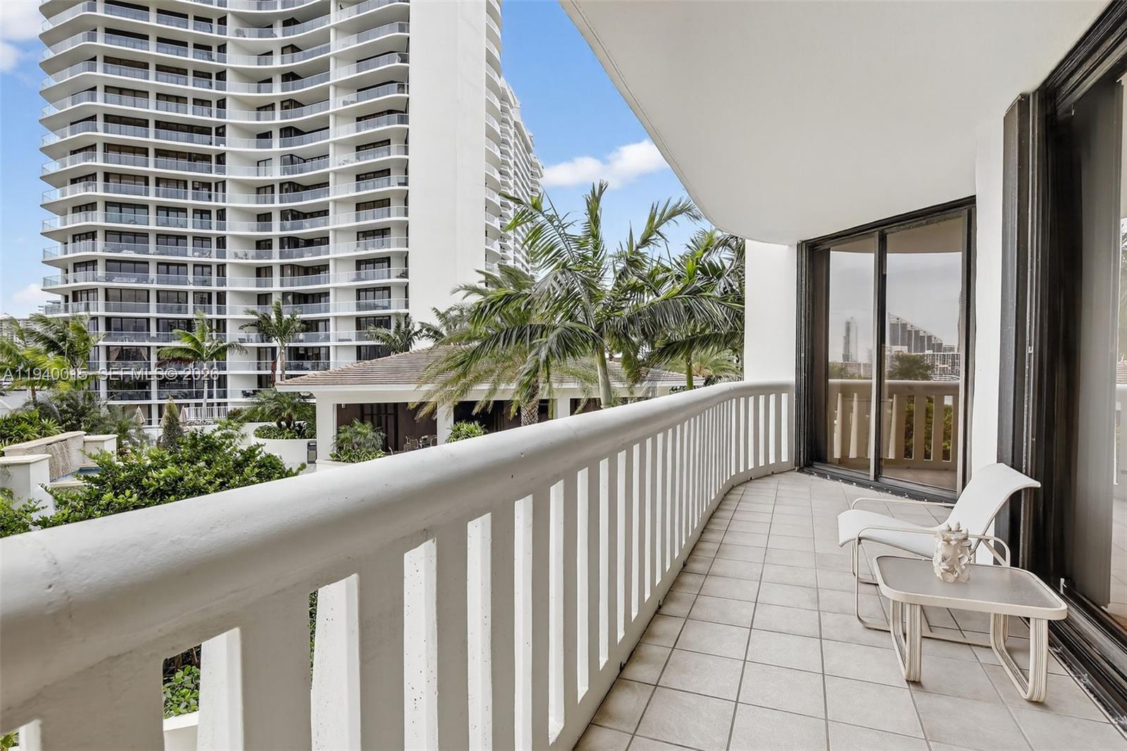 3000 ISL BLVD WILLIAMS IS - Residential