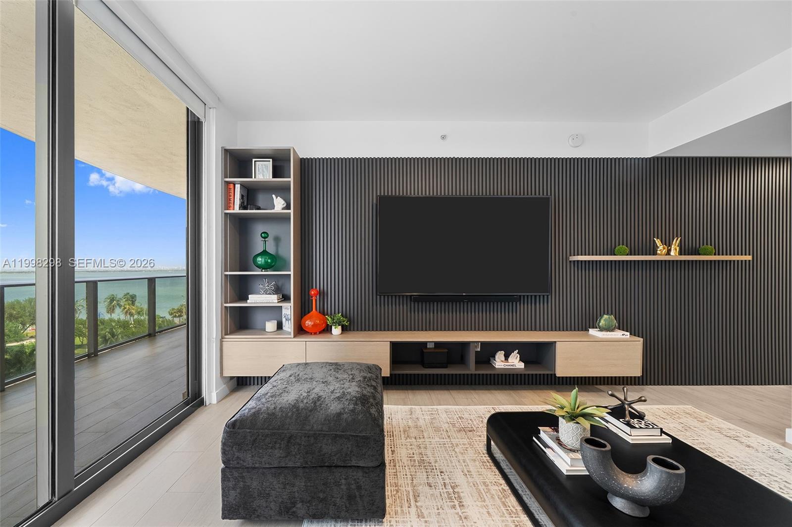 ARIA ON THE BAY CONDO - Residential