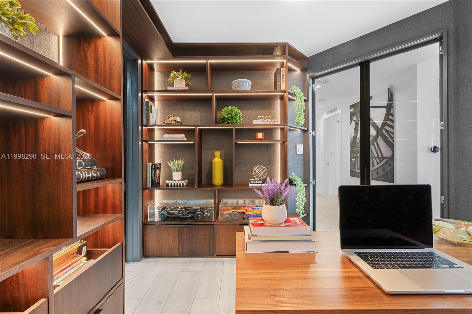 ARIA ON THE BAY CONDO - Residential