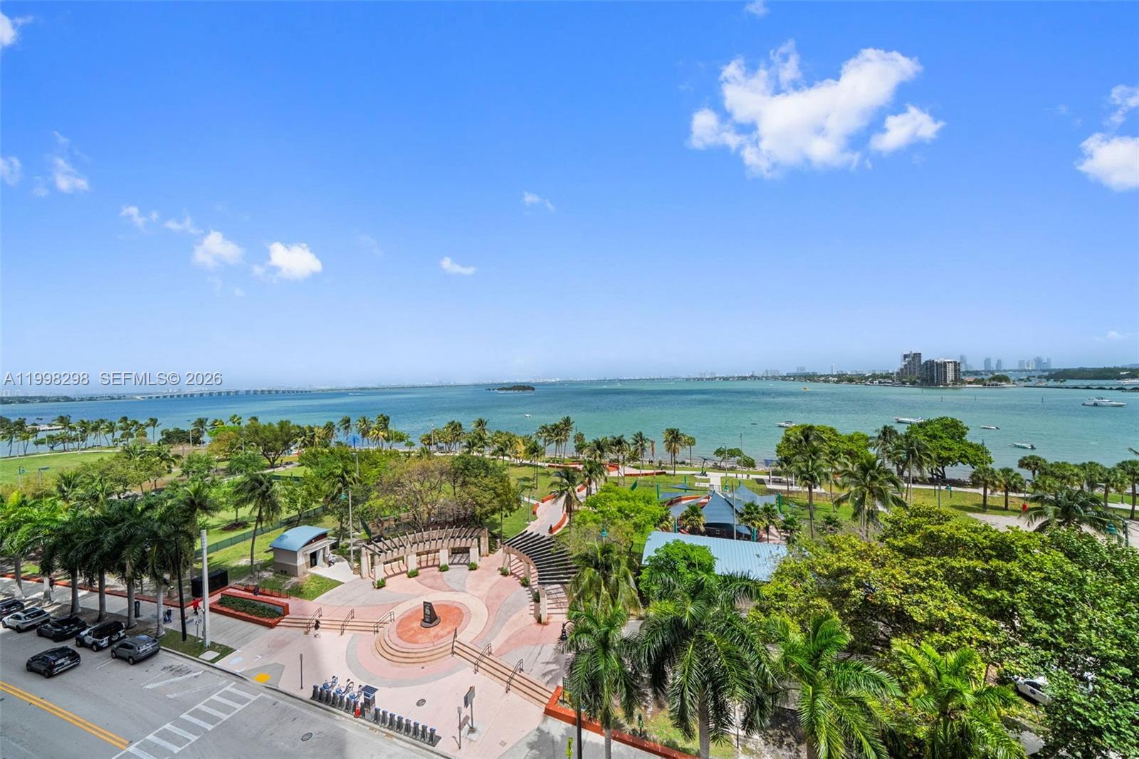 ARIA ON THE BAY CONDO - Residential