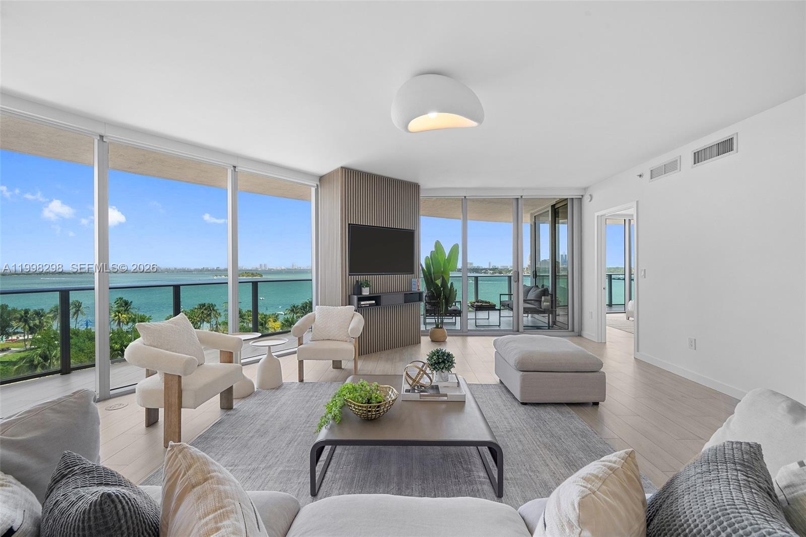 ARIA ON THE BAY CONDO - Residential