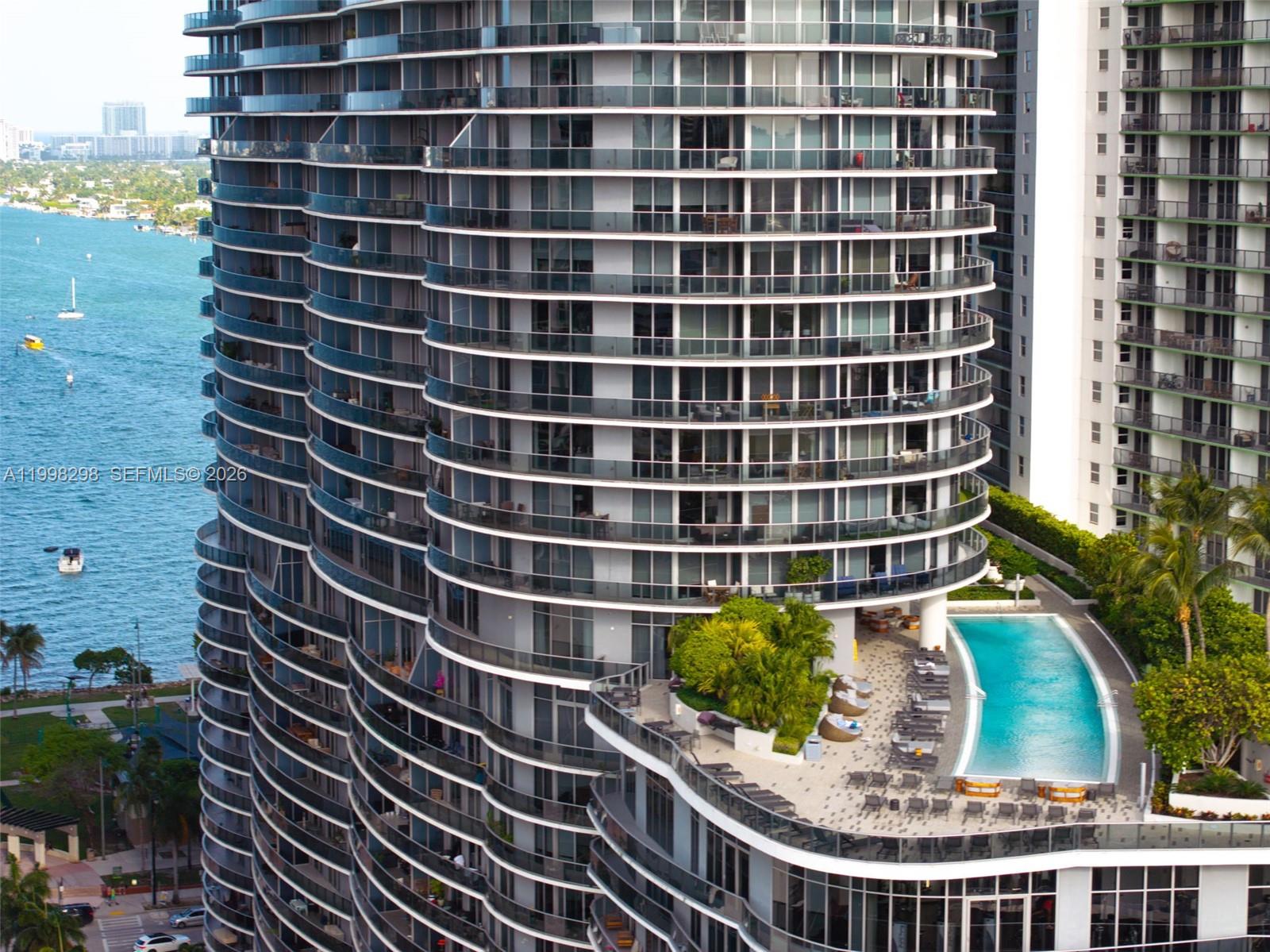 ARIA ON THE BAY CONDO - Residential