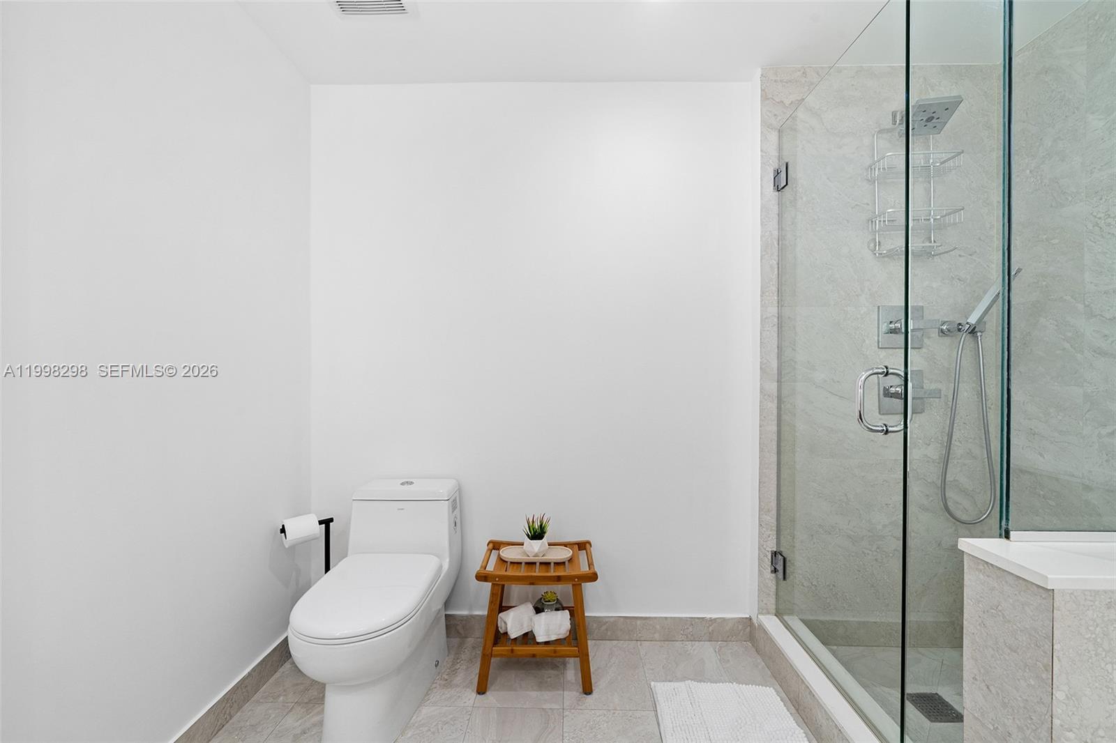 ARIA ON THE BAY CONDO - Residential