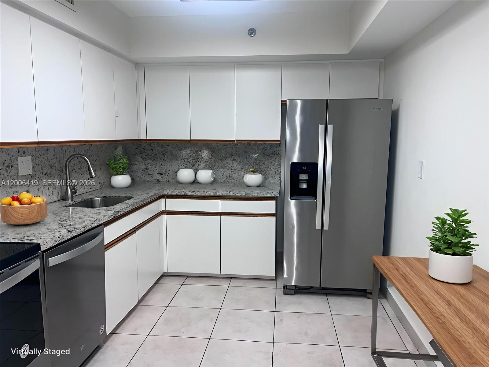 3600 Mystic Pointe Dr 511