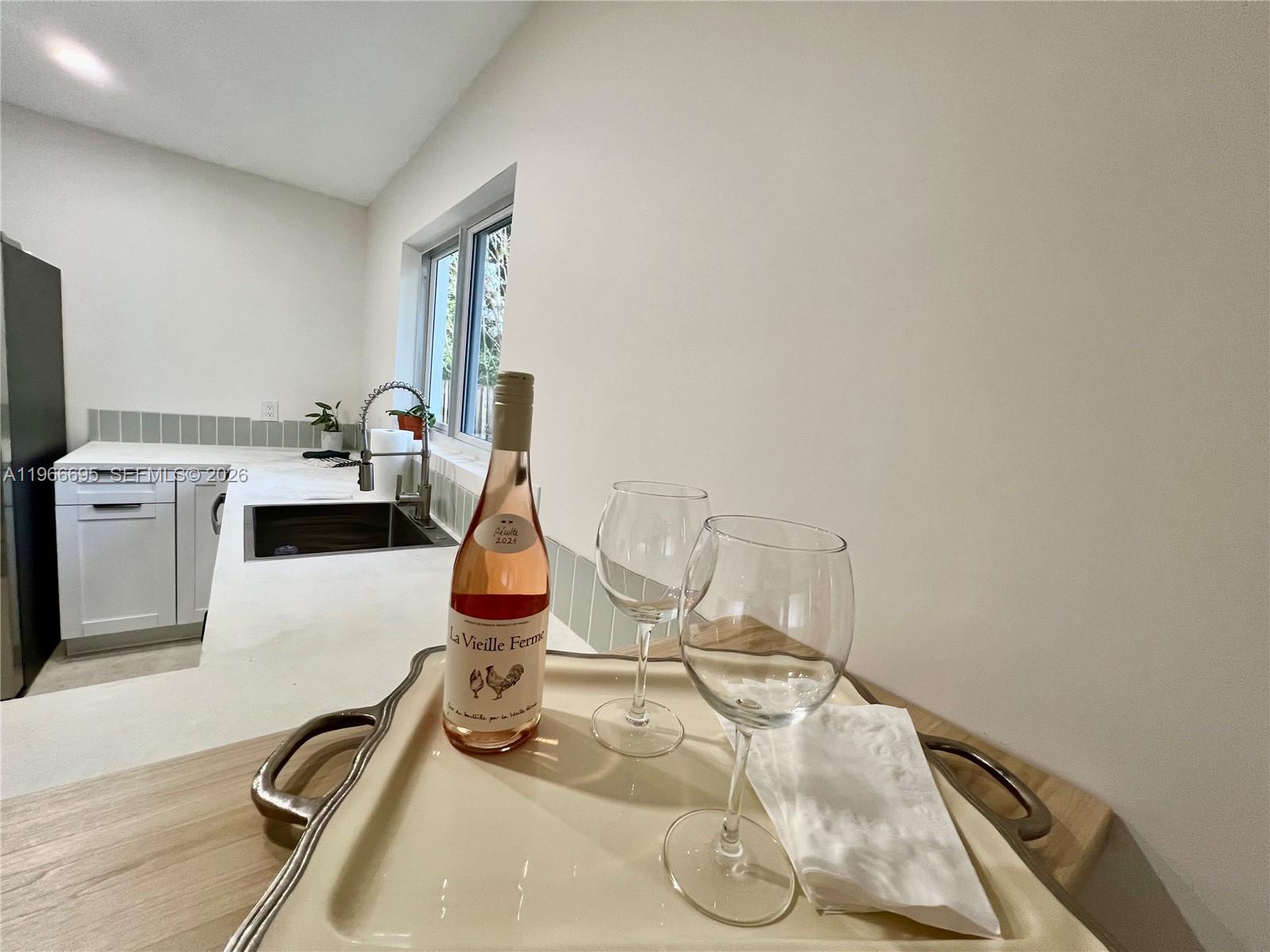 1623 Johnson St 1623