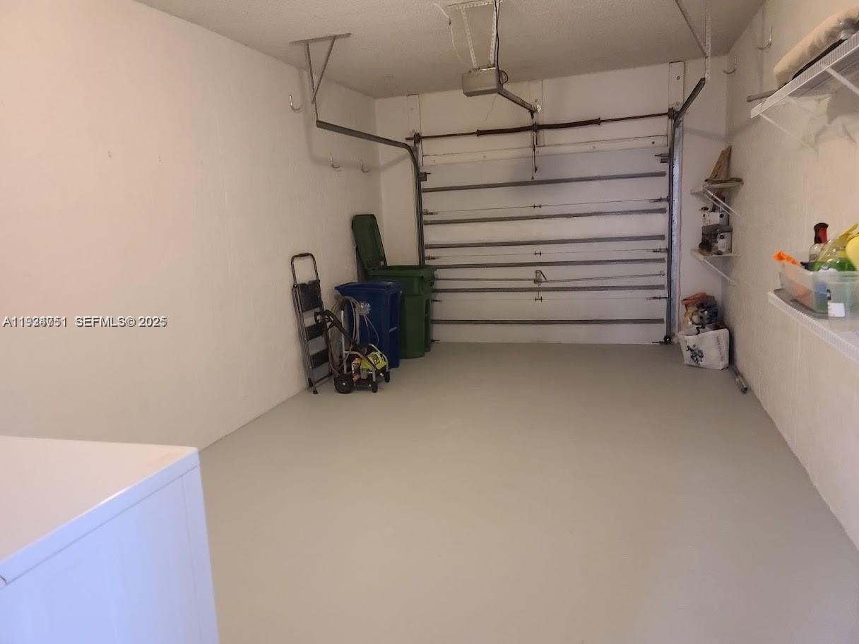 SECTORS 3 & 4 BOUNDARY PL - Residential Lease