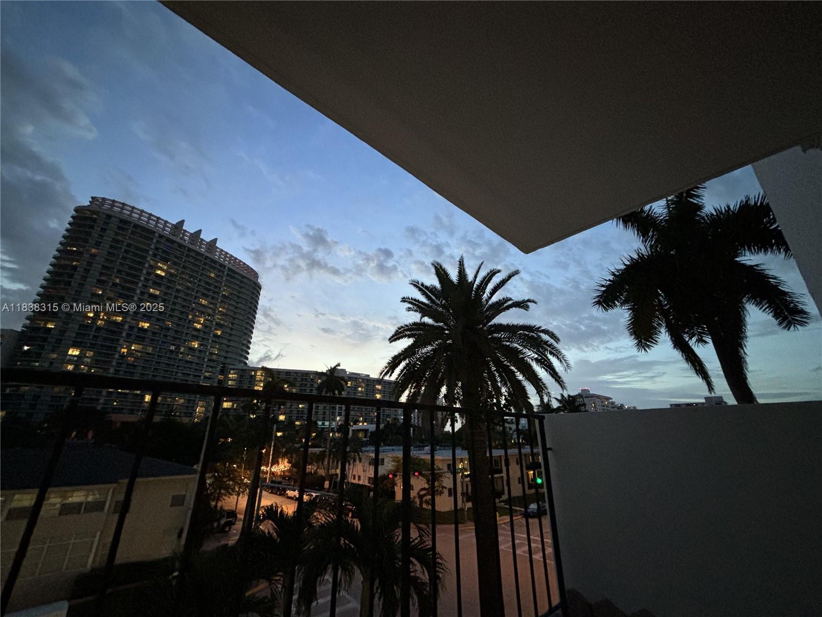 1455 West Ave 403