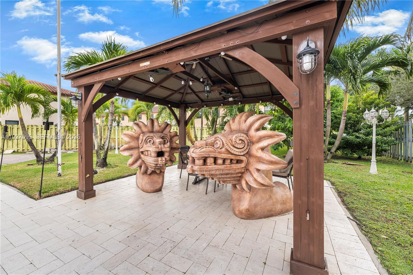 BAYWINDS OF DOMINICA AND - Residential