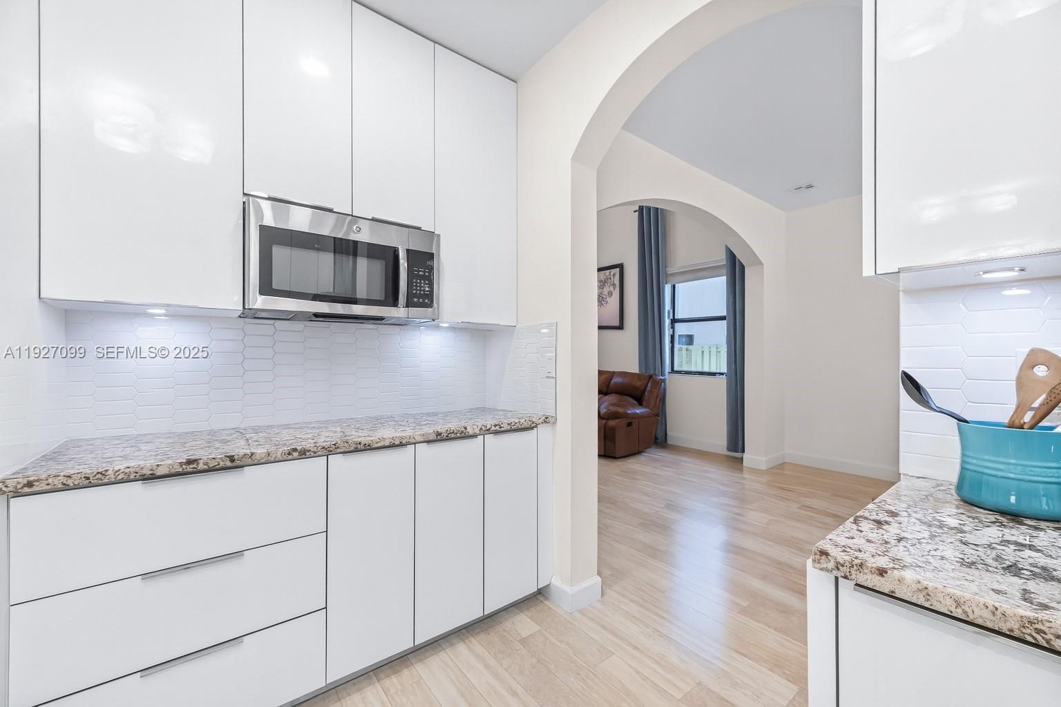 BAYWINDS OF DOMINICA AND - Residential