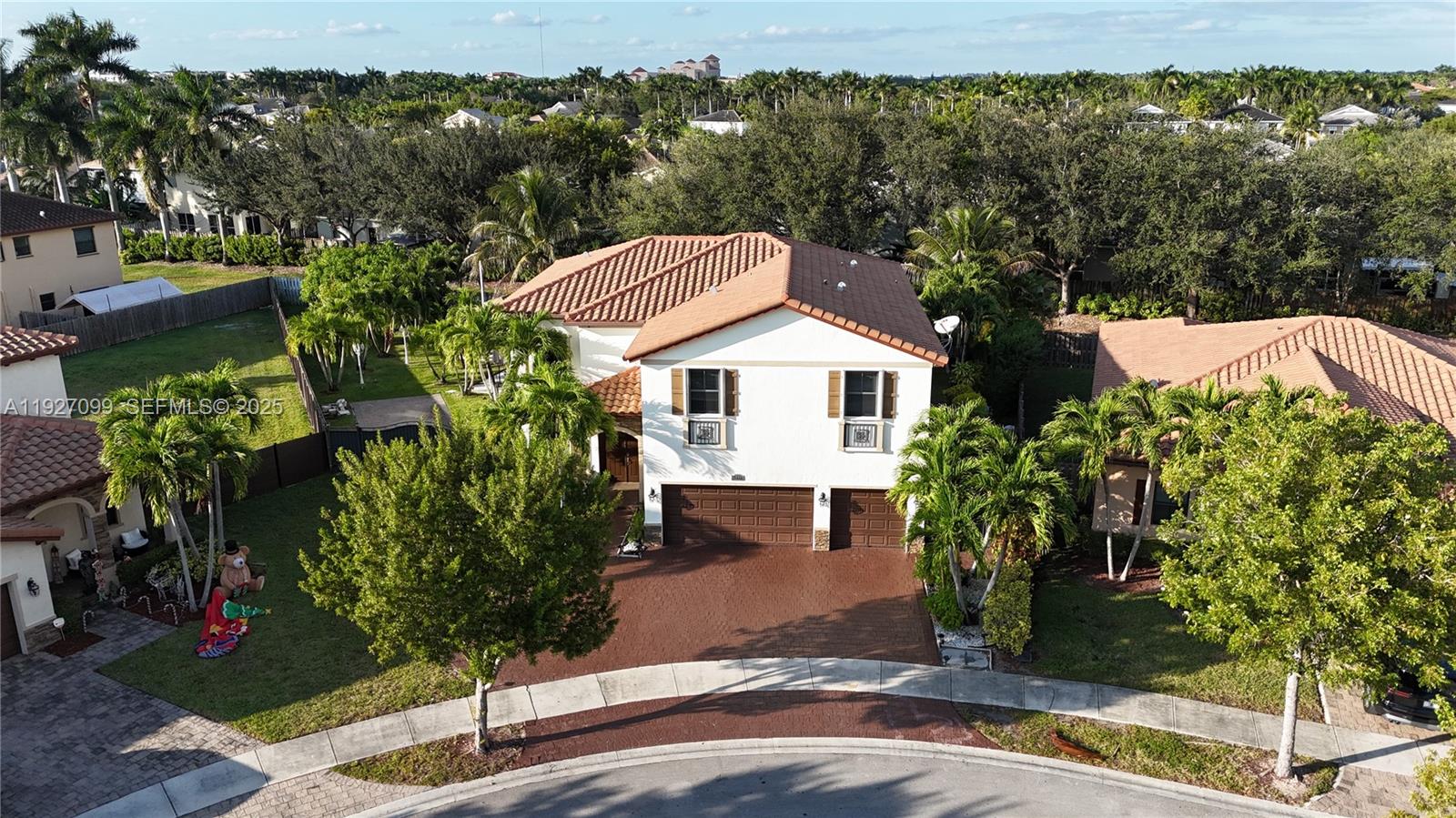 BAYWINDS OF DOMINICA AND - Residential