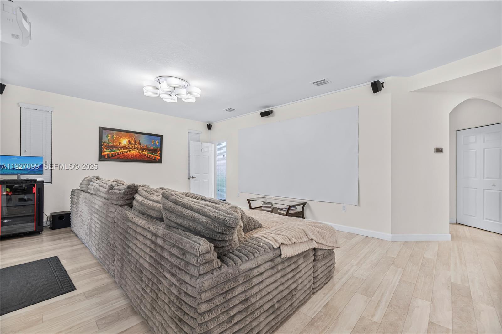 BAYWINDS OF DOMINICA AND - Residential