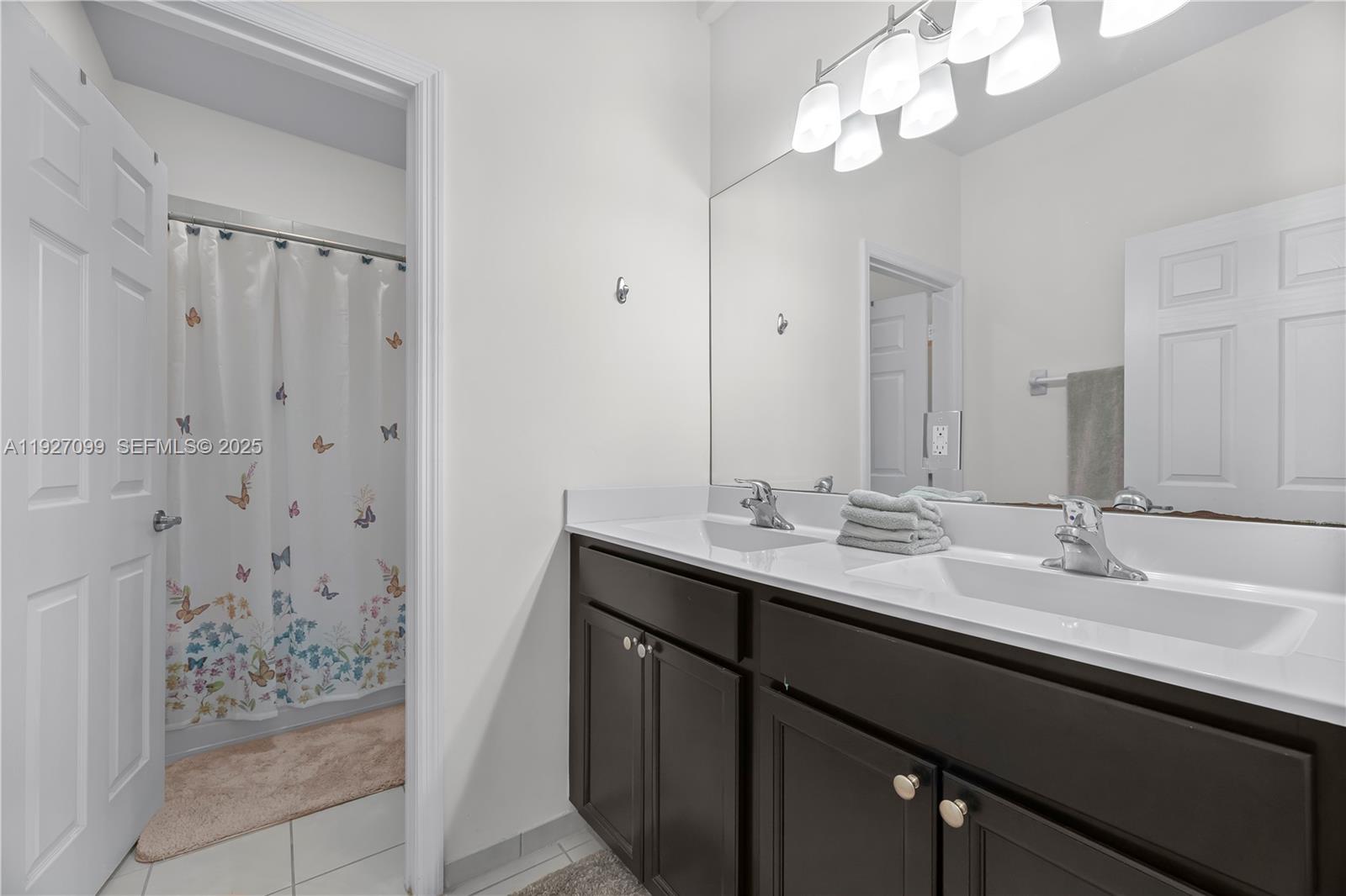 BAYWINDS OF DOMINICA AND - Residential