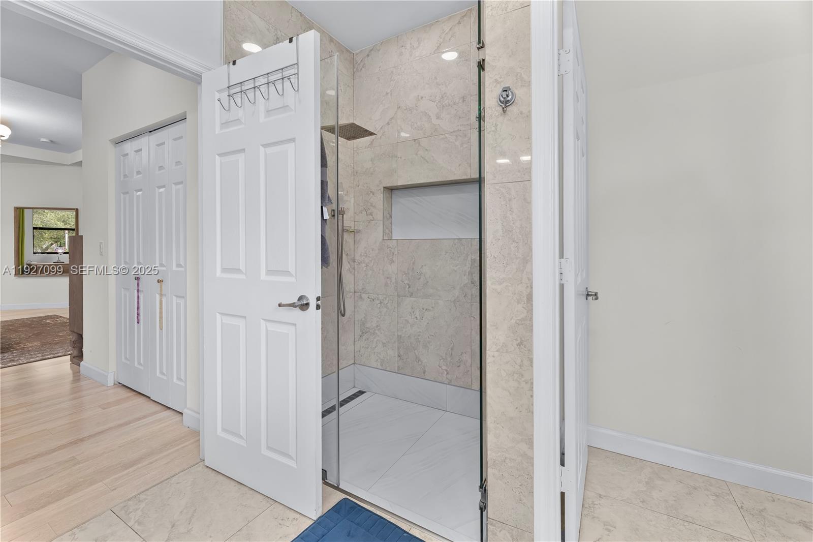 BAYWINDS OF DOMINICA AND - Residential