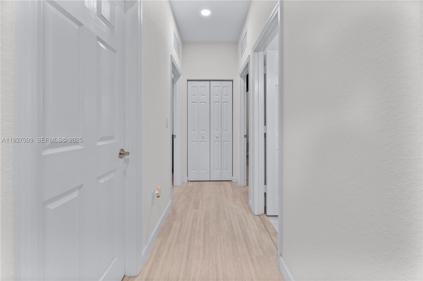 BAYWINDS OF DOMINICA AND - Residential