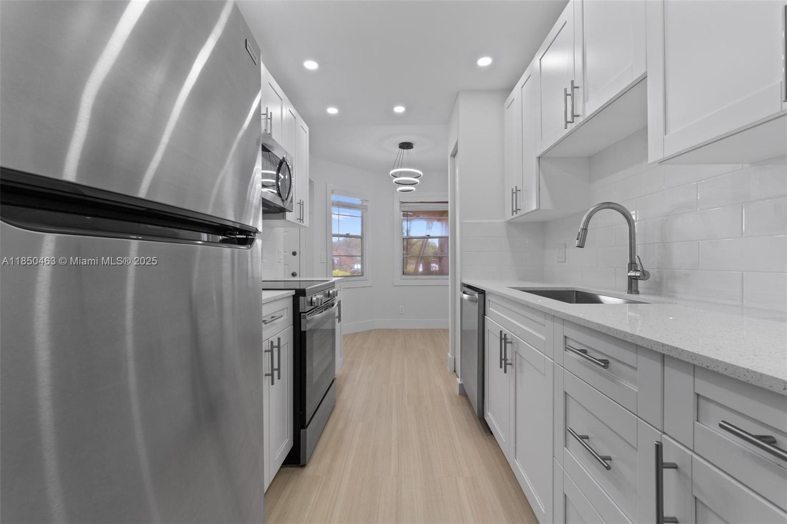 CAMBRIDGE AT CENTURY VILLA - Residential Lease