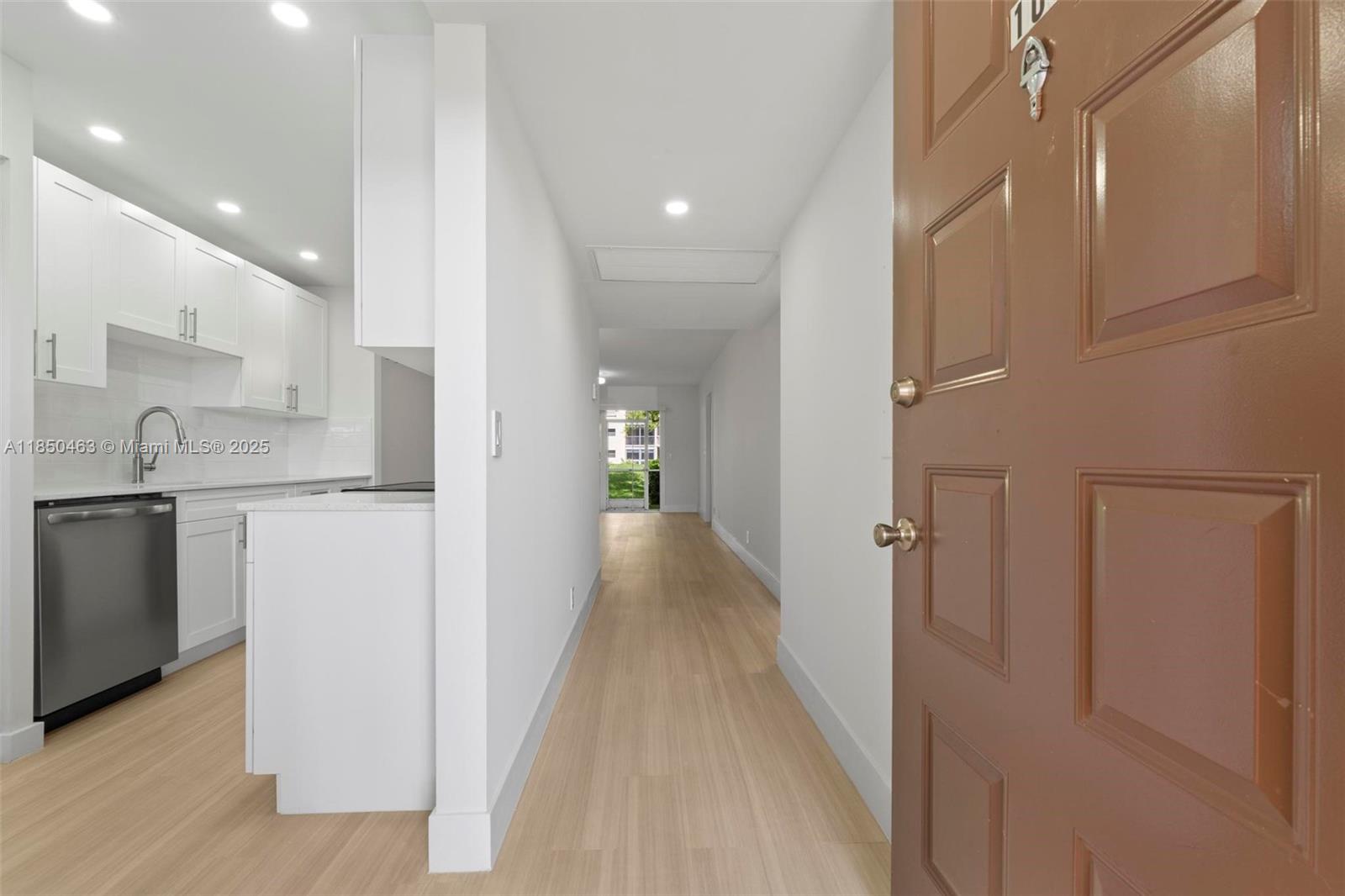 CAMBRIDGE AT CENTURY VILLA - Residential Lease