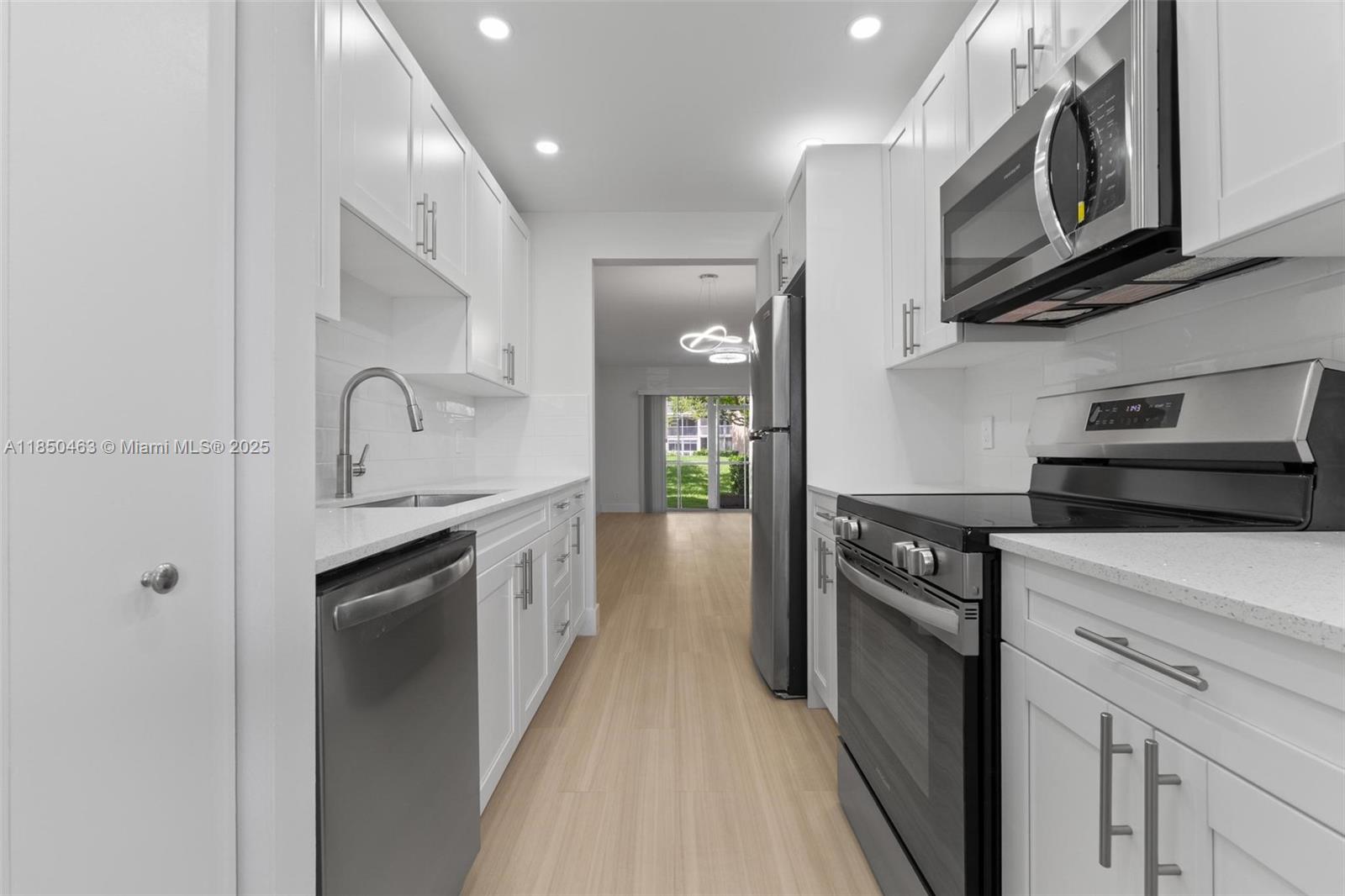 CAMBRIDGE AT CENTURY VILLA - Residential Lease