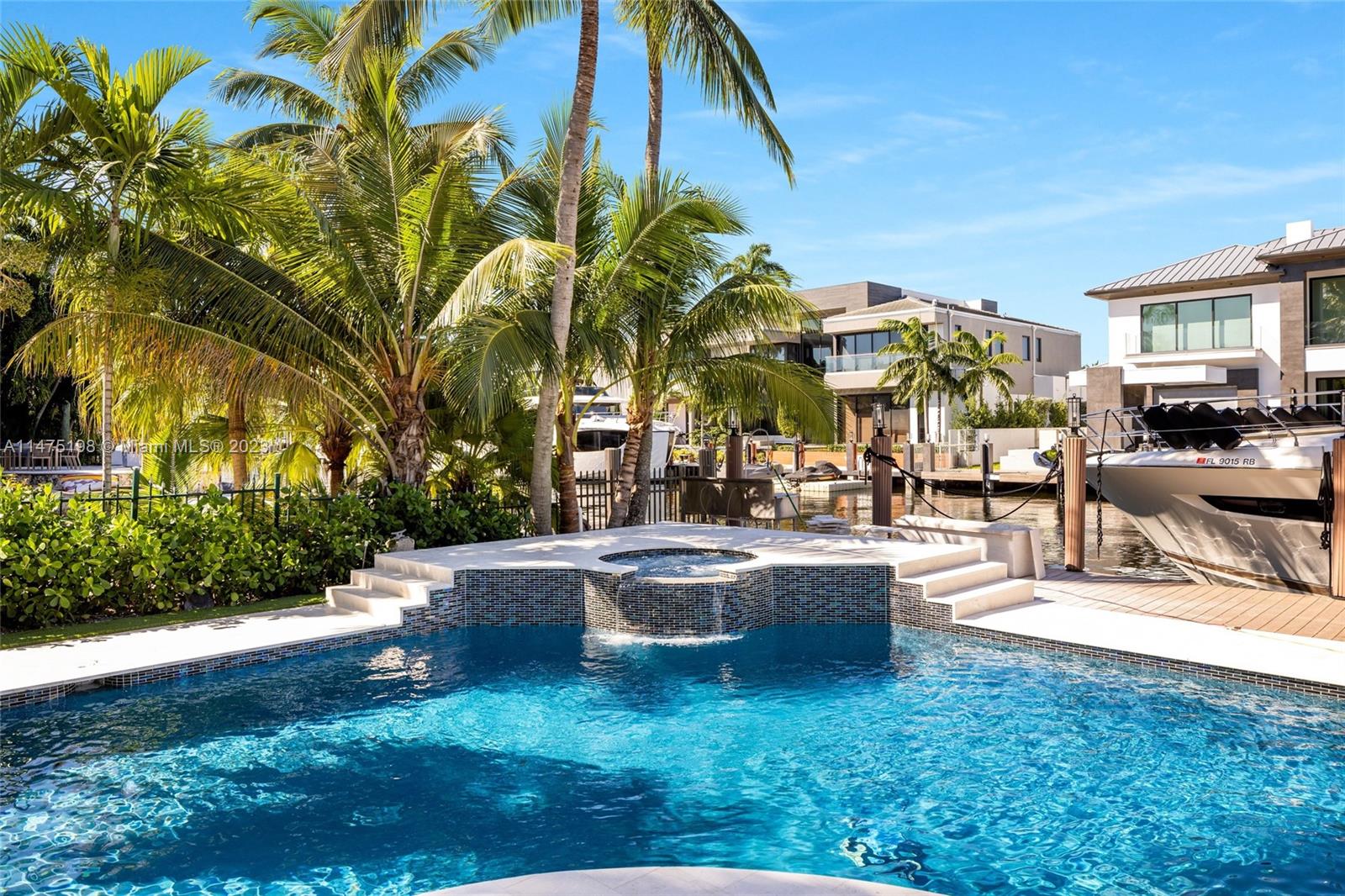 CORAL ISLES - Residential