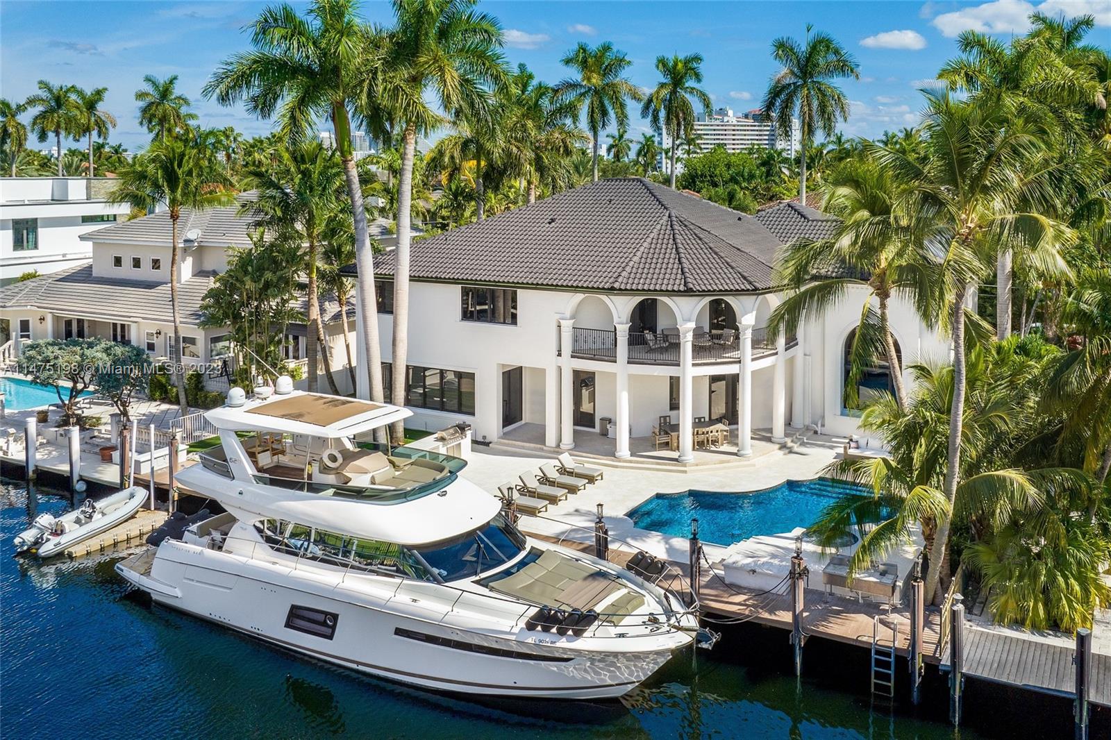 CORAL ISLES - Residential