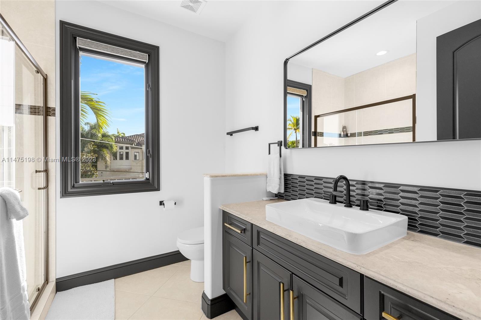 CORAL ISLES - Residential